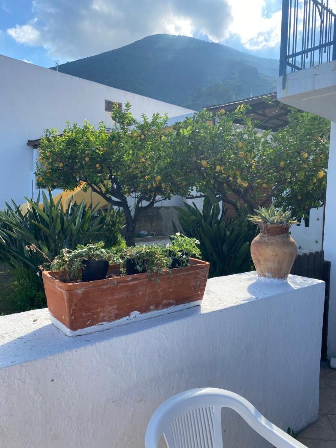 Casa Salina Santa Marina Salina Exterior foto